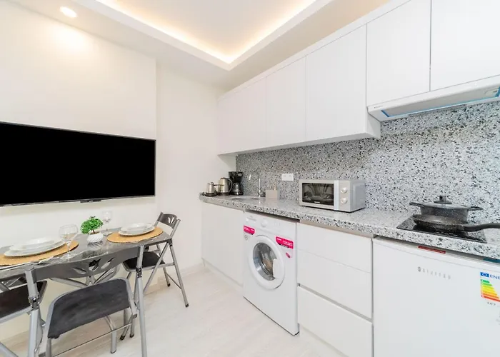 Hadrian Towers 안탈리아