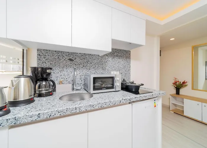 Hadrian Towers 안탈리아