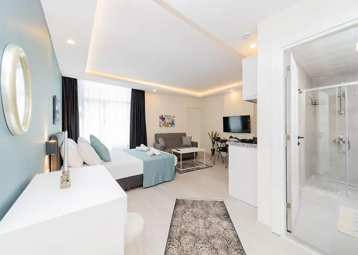 Hadrian Towers 호텔 *